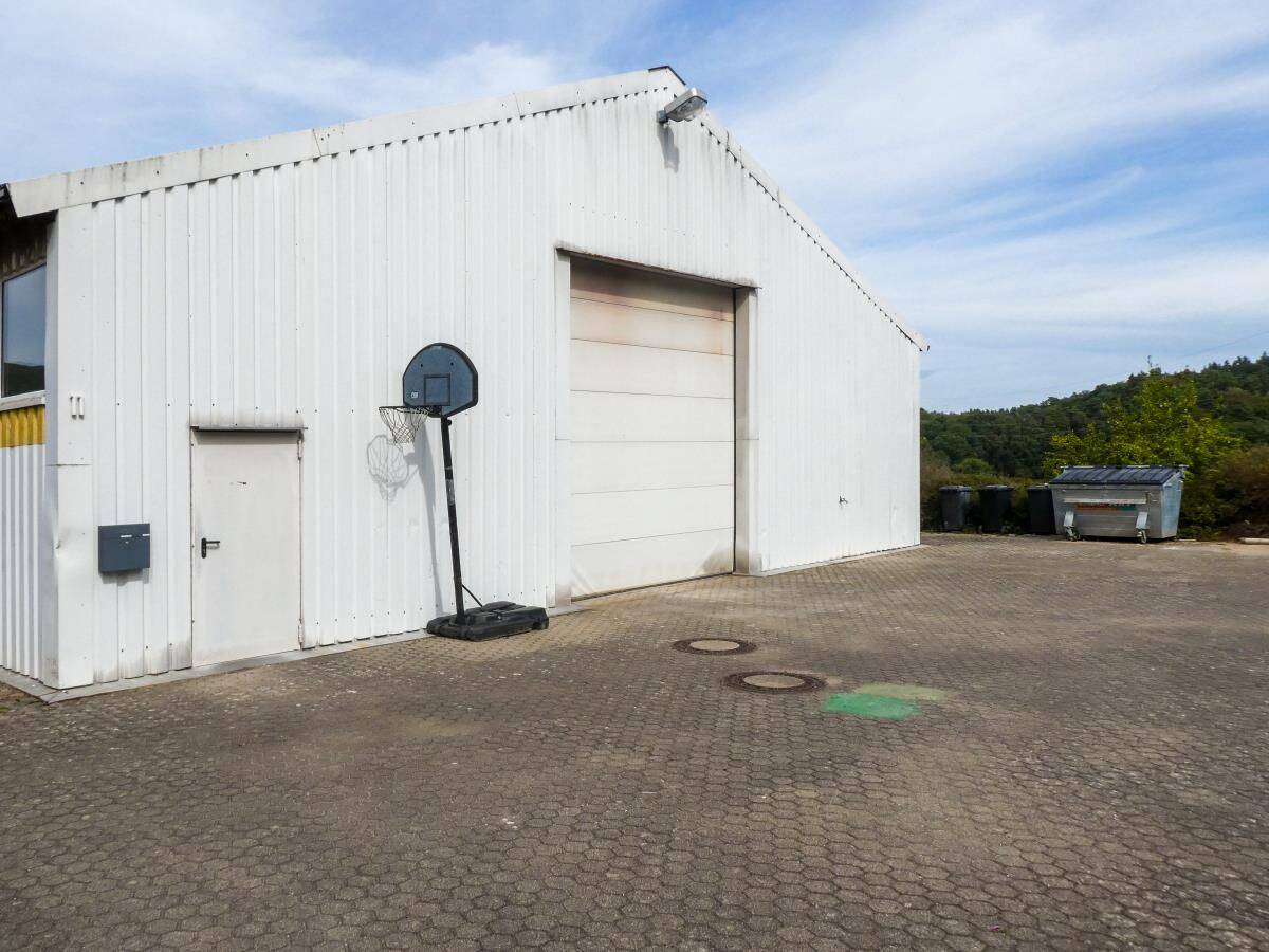 Tawern -Schönes Baugrundstück mit Lagerhalle Randlage-Bebauung mit Mehrfamilienhaus  möglich, 54456 Tawern