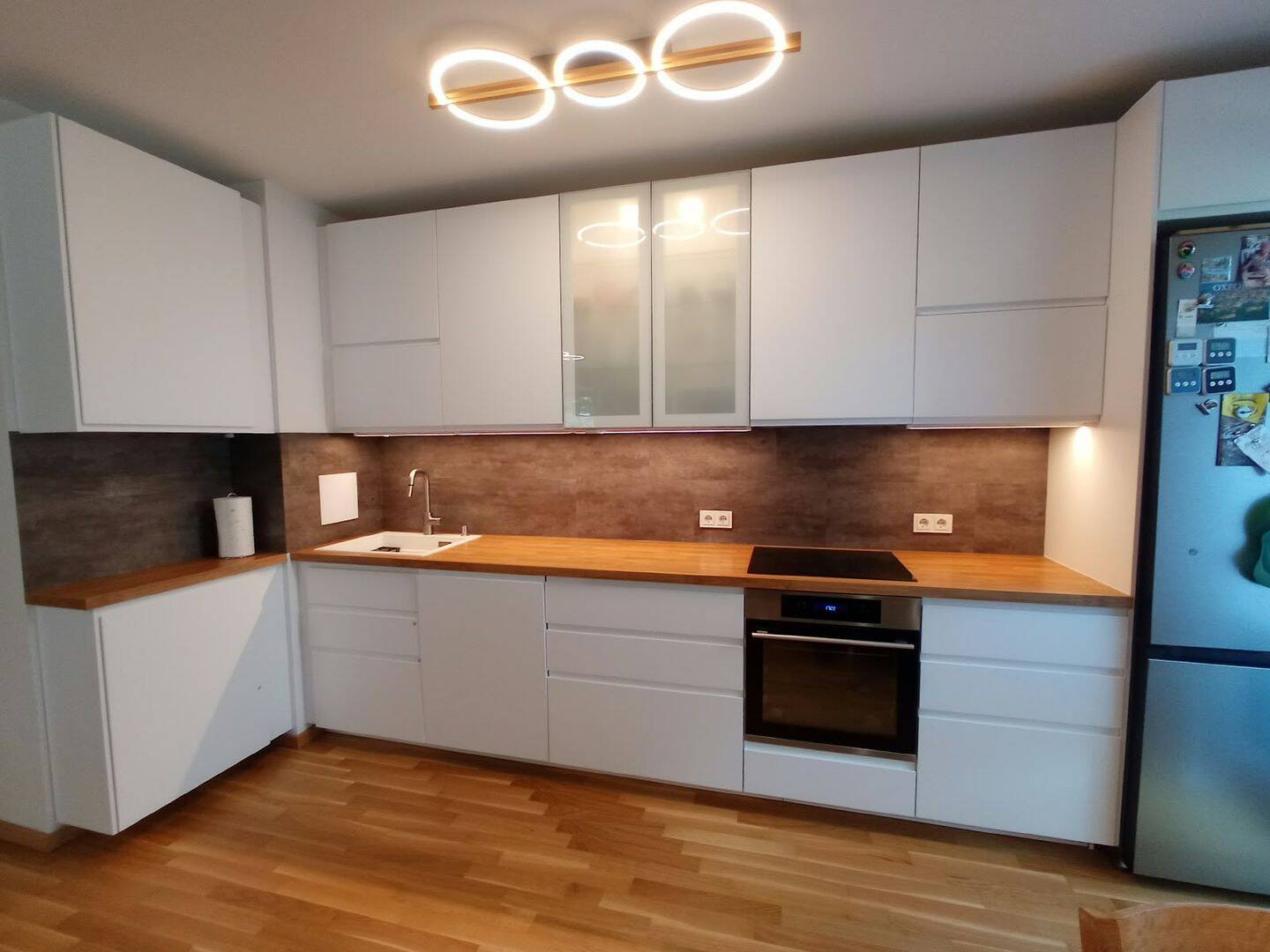 Hochwertige 3-Zimmer-Wohnung mit 2 Bädern, großer Terrasse und viel Grün in Ottobrunn Süd, 85521 Ottobrunn