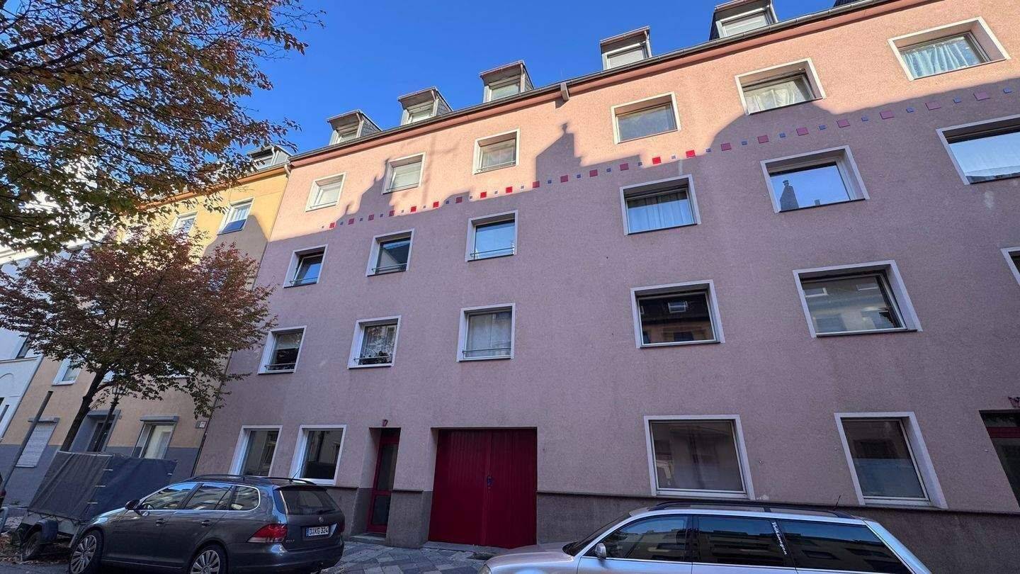Frisch saniert! Charmante 1,5 Zimmerwohnung mit Balkon und Tageslichbad in Düsseldorf-Rath, 40472 Düsseldorf (Hubbelrath Lichtenbroich Rath Unterrath)