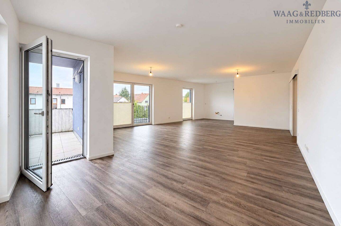 Gepflegte 3-Zimmer-Wohnung mit gehobener Ausstattung und zwei Balkonen!, 94315 Straubing