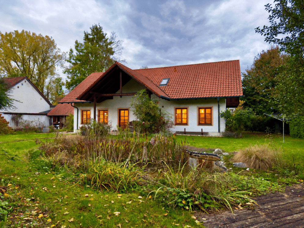 Neuer Preis! Einfamilienhaus mit Einliegerwohnung auf 1.086 m² Grundstück, 84453 Mühldorf a. Inn