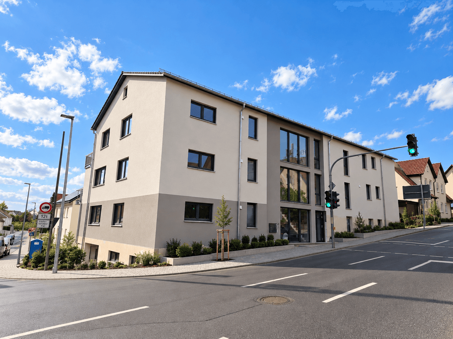 Neubau als Erstbezug in Wangen: Barrierefrei, Erdwärme-Kühlung, Balkon & Tiefgarage, 73117 Wangen