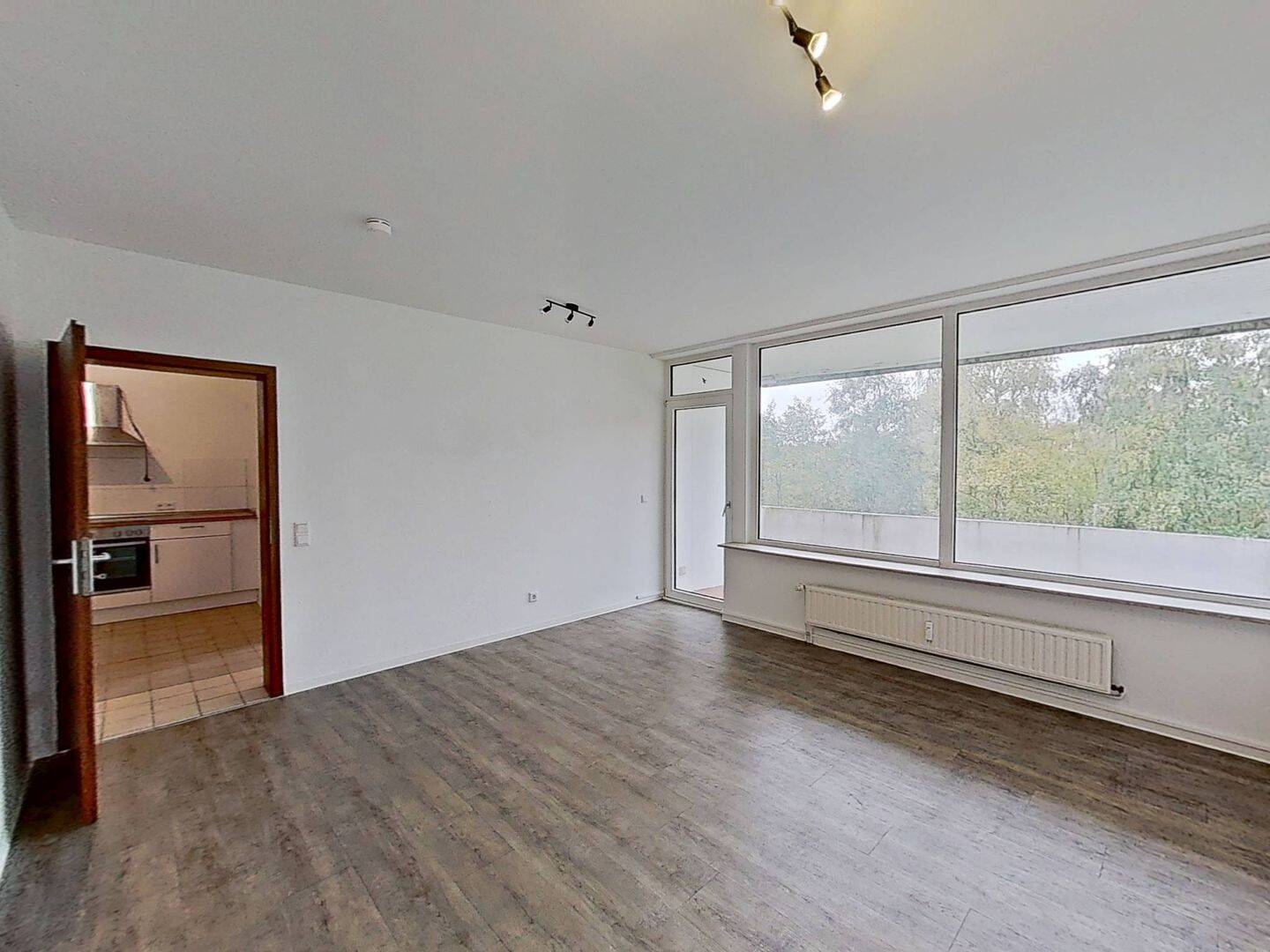 Gut geschnittene 2-Zi.-Whg. mit großem BALKON und EBK in Flensburg-Weiche, 24941 Flensburg (Friesischer Berg Sandberg Südstadt Weiche Westliche Höhe)