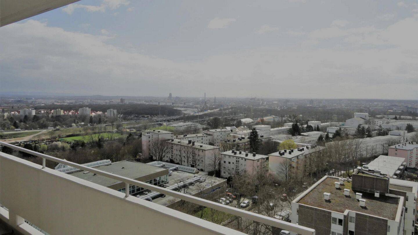 Inheidener Straße: Helle 2-Zimmer-Wohnung mit Süd-Balkon, Einbauküche & Top-Anbindung, 60385 Frankfurt am Main (Bornheim Nordend-Ost Ostend)