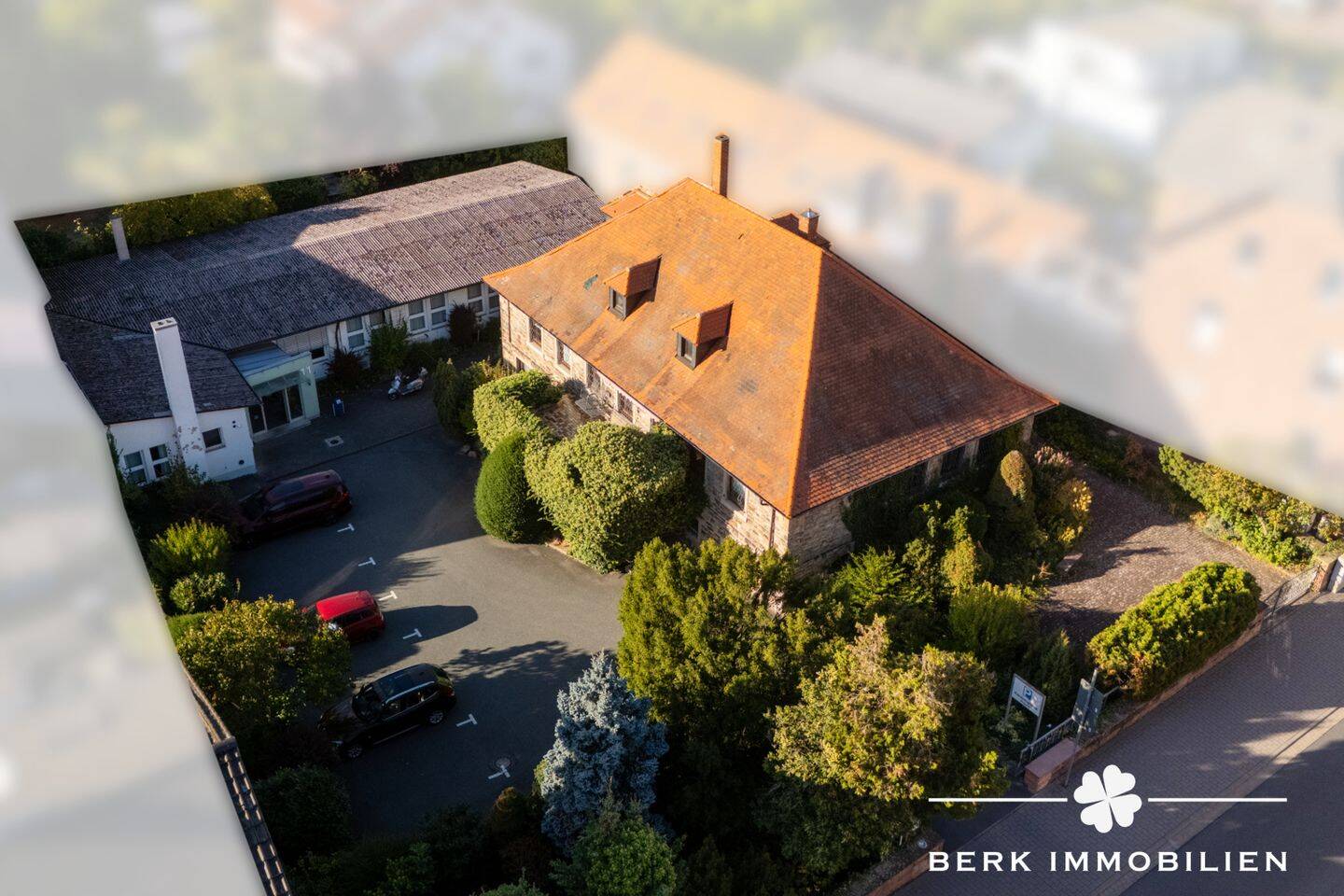 BERK Immobilien – Bemerkenswertes Immobilienensemble mit großem Wohnhaus & eigenem Gewerbegebäude, 63897 Miltenberg