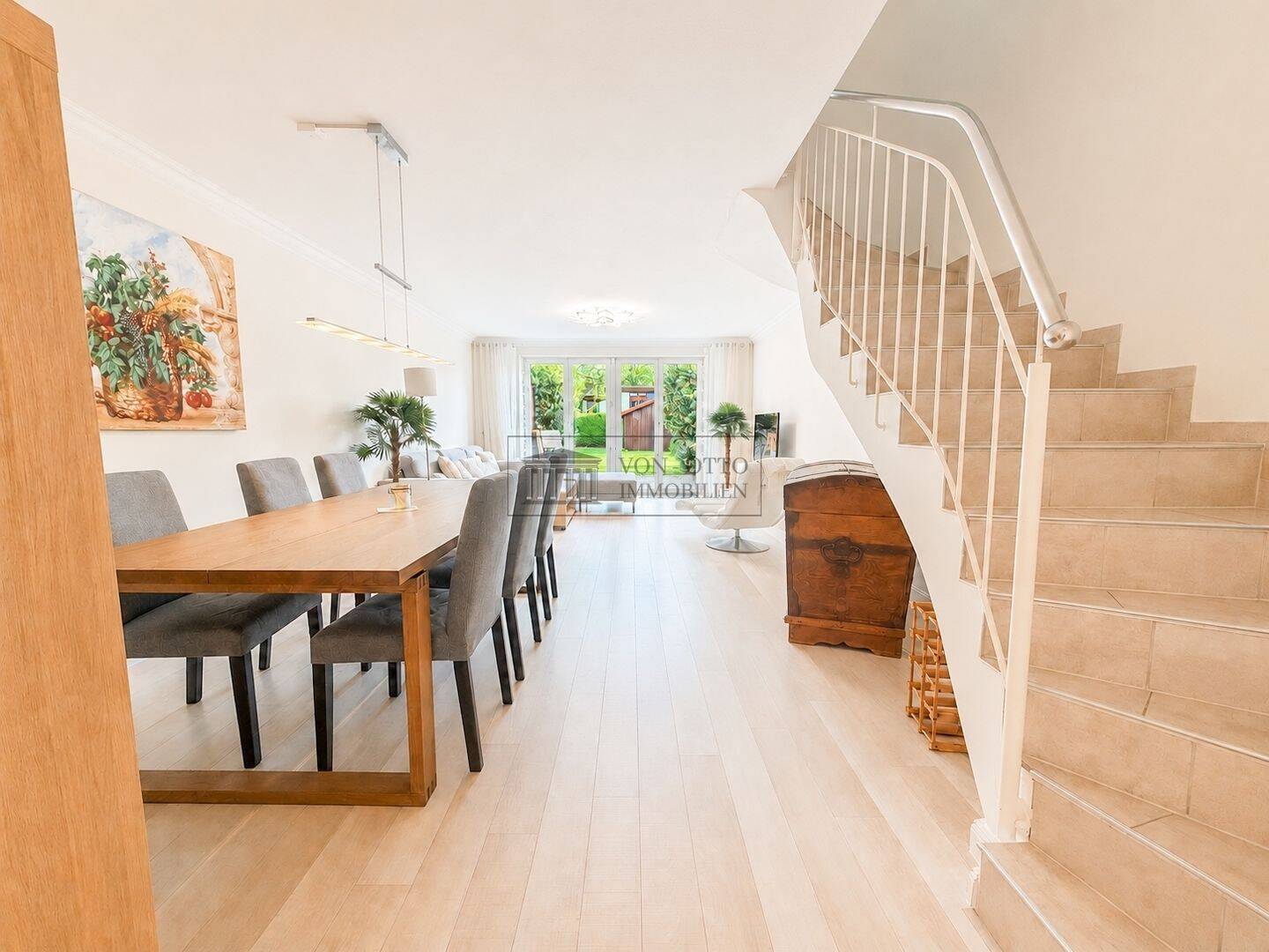 Reihenmittelhaus mit Garten, Terrasse und ausgebautem Dachgeschoss, 23627 Groß Grönau (Klein Grönau)