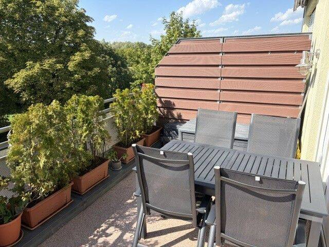 Brück Immobilien – Sonnige 3-Zi.-Wohnung mit herrlicher Dachterrasse zum Wohlfühlen, 80997 München (Allach-Untermenzing Moosach Pasing-Obermenzing)