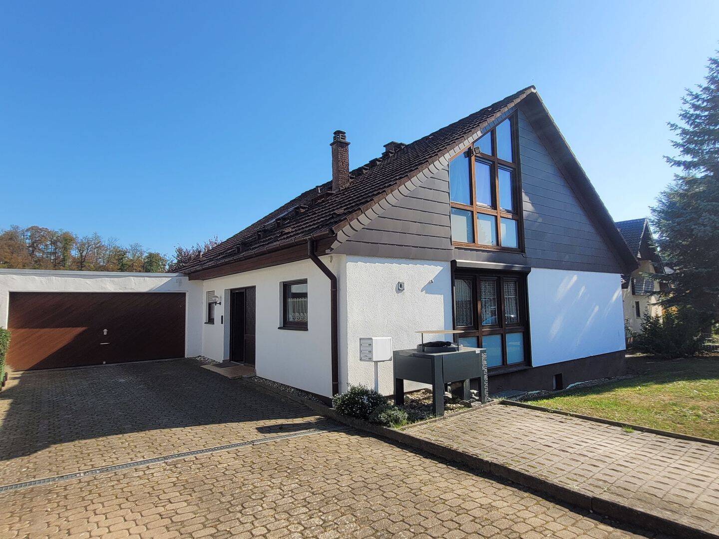 Großzügige Eigentumswohnung in Feldrandlage mit Terrasse & eigenem Garten in Dielheim-Balzfeld, 69234 Dielheim