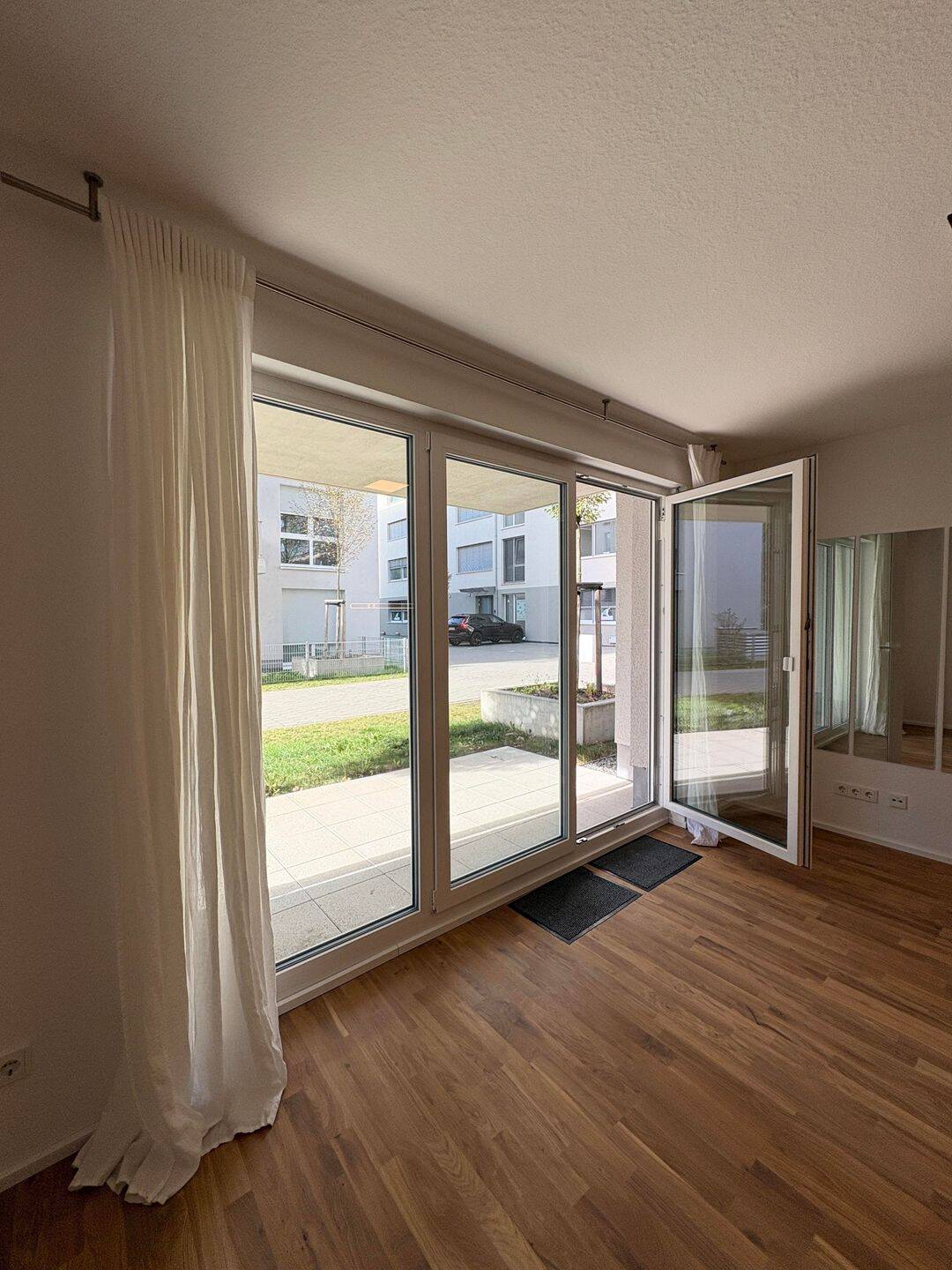 KL-Am Waldschlösschen: 2-Zimmer Wohnung im EG mit Terrasse und Gartenanteil, 67663 Kaiserslautern (Innenstadt)