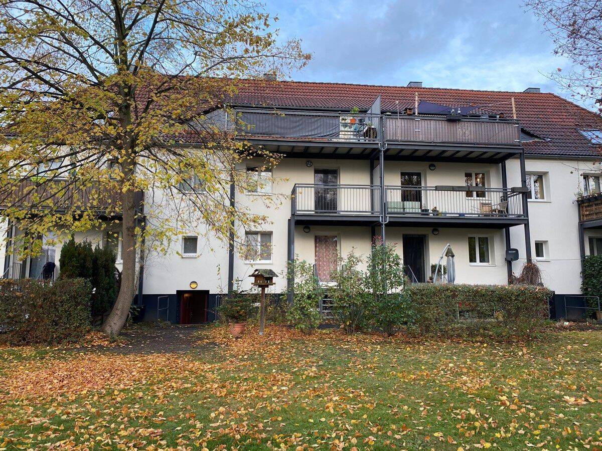 Helle 3 Zimmerwohnung im Dachgeschoß mit großzügigem Balkon und zwei Bädern, 1259 Dresden (Großzschachwitz Kleinzschachwitz Leuben Lockwitz Niedersedlitz)
