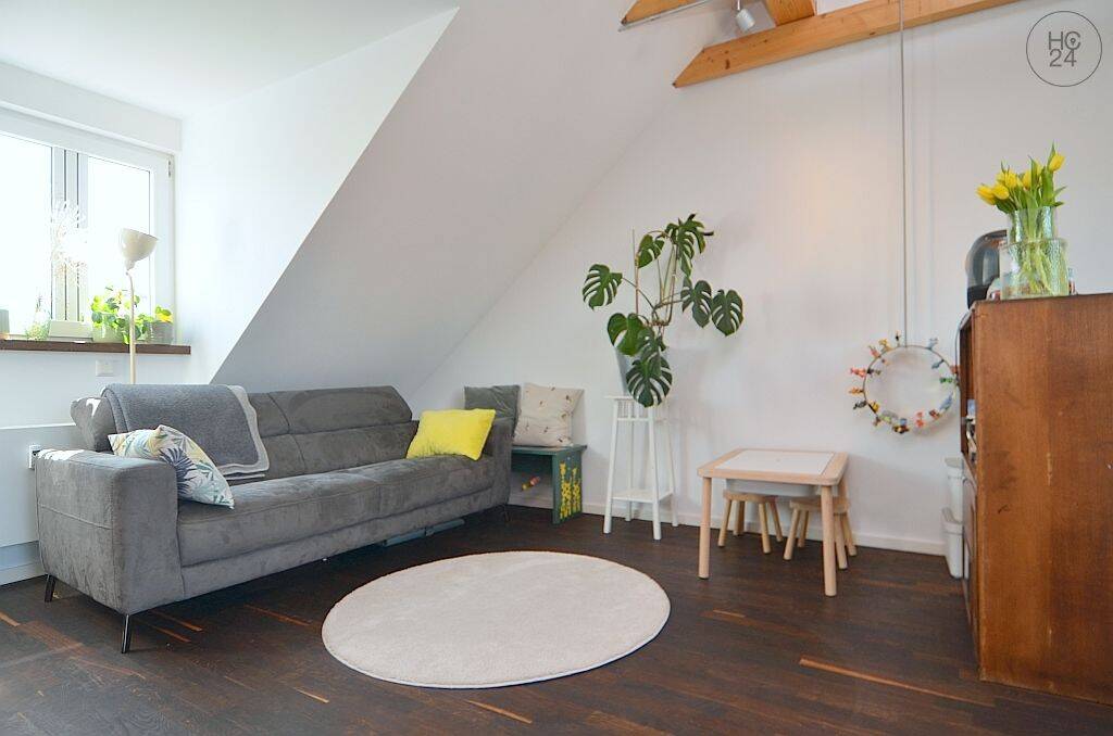 Geschmackvoll möblierte 3-Zimmer-Wohnung mit WLAN und 2 Balkonen in der Nürnberger Innenstadt, 90403 Nürnberg (Gleißbühl Lorenz Sebald)