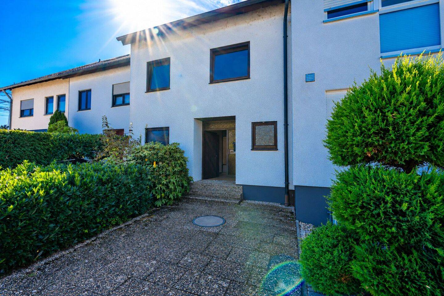 Großzügiges Reihenhaus mit Garten und viel Potenzial zur individuellen Gestaltung, 76344 Eggenstein-Leopoldshafen
