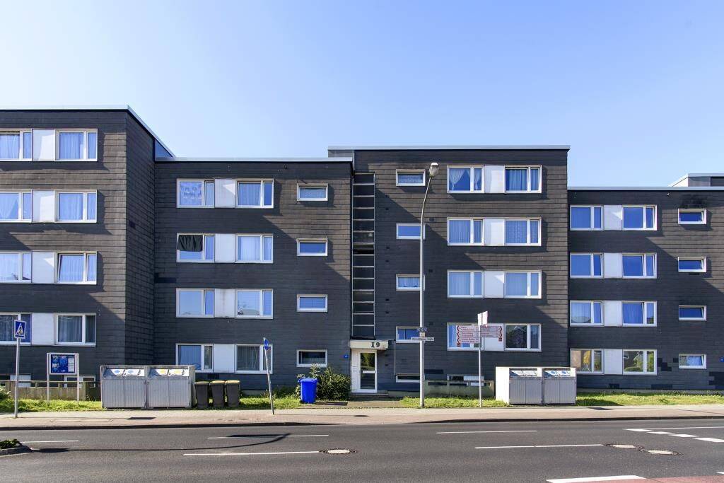 Wir renovieren für Sie! gut geschnittene 3-Zimmer-Wohnung mit Balkon in Wickrath-Mitte, 41189 Mönchengladbach