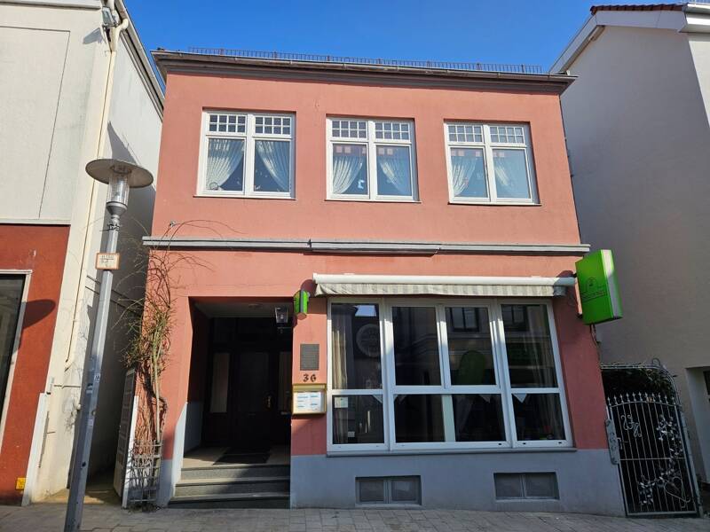 Aufgepasst – Historisches Wohn- und Geschäftshaus inmitten der Vegesacker Fußgängerzone, 28757 Bremen (Aumund-Hammersbeck Fähr-Lobbendorf Schönebeck Sankt Magnus Vegesack)