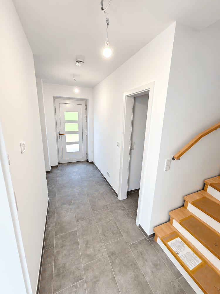 Erstbezug zum 01.12.2026 – Moderne Doppelhaushälfte mit Garten, Carport & Stellplatz, 27612 Loxstedt