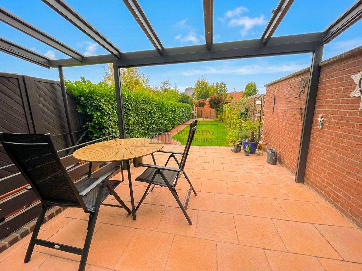 Familienglück in Kirchweyhe: Gepflegtes Reihenhaus / Südgarten und überdachter Terrasse sowie Garage, 28844 Weyhe