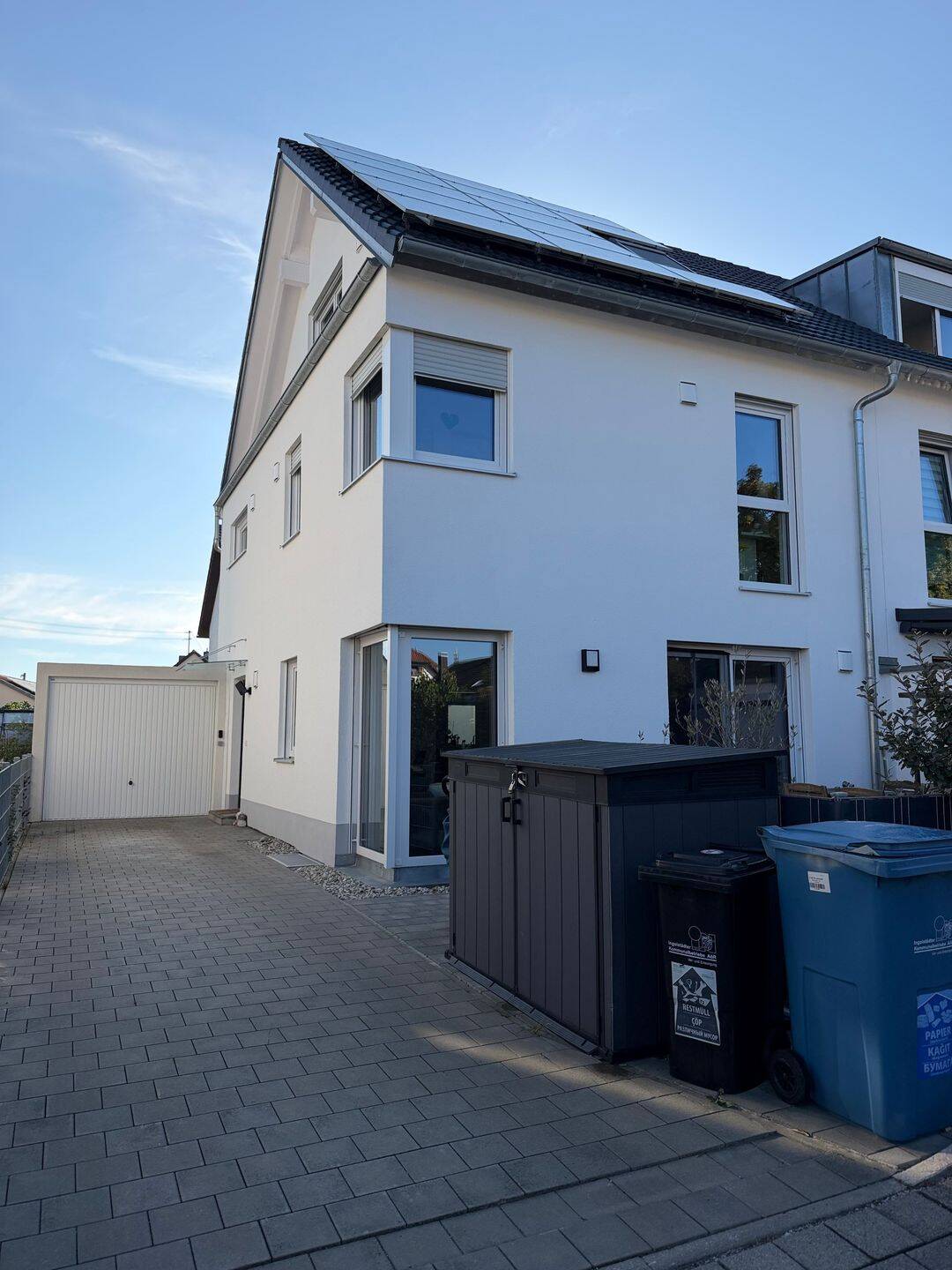 Neubau KFW55 Niedrigenergiehaus, Neuwertig – familienfreundliche DHH mit 5,5 Zimmern (2 Homeoffices) IN-SÜD, 85051 Ingolstadt