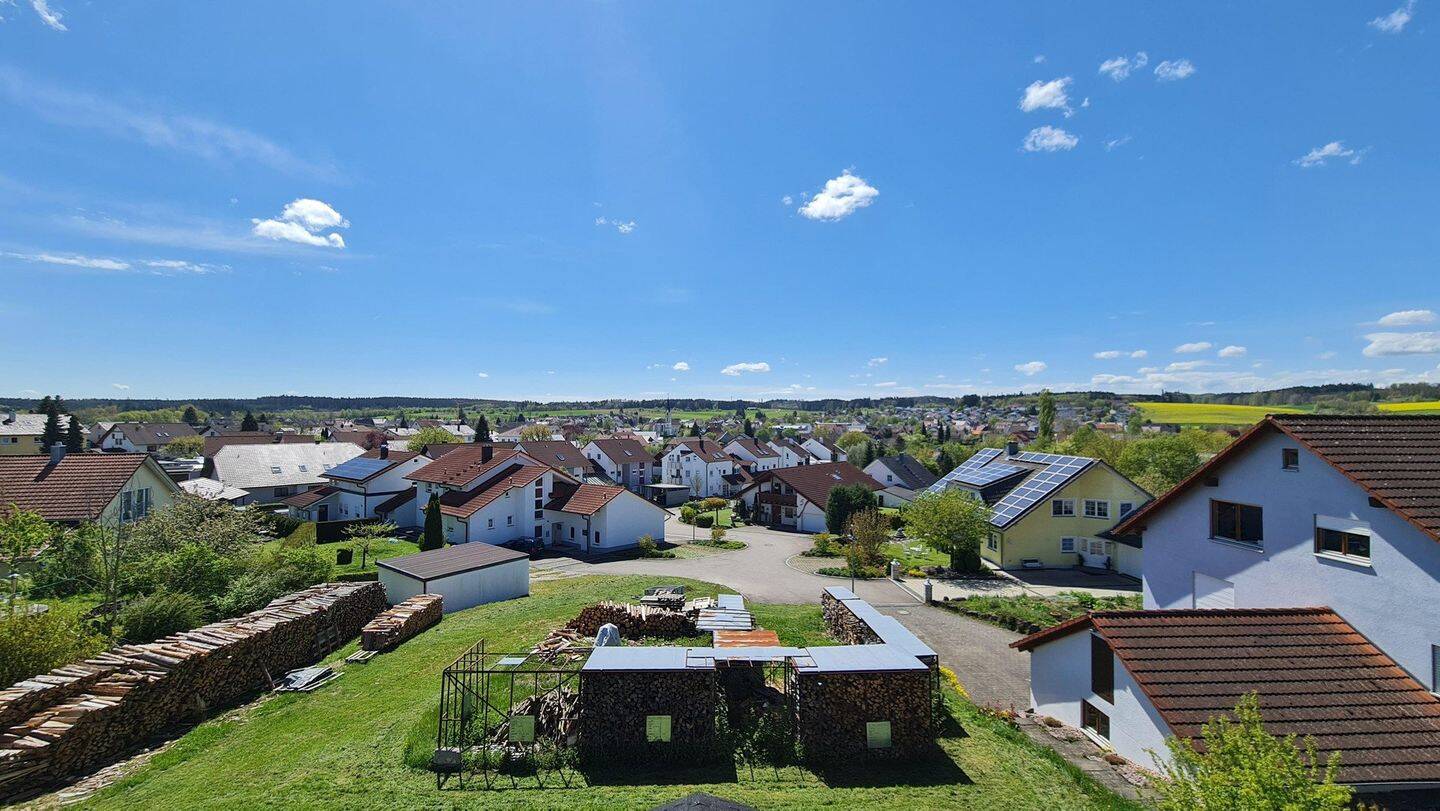 gepflegte 4,5 Zimmer Maisonette Wohnung, 78667 Villingendorf