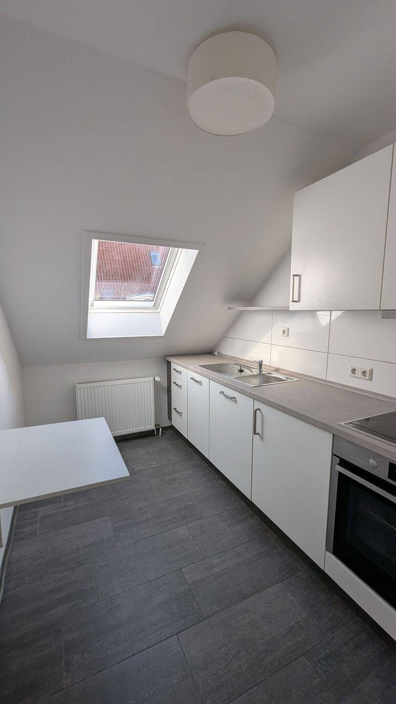 Gemütliche, renovierte Oberwohnung in zentraler Lage, 26789 Leer (Ostfriesland)