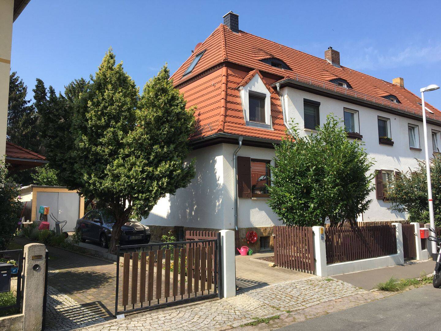 Einziehen & wohlfühlen – Charmantes Reihenendhaus in DD Briesnitz, 1157 Dresden