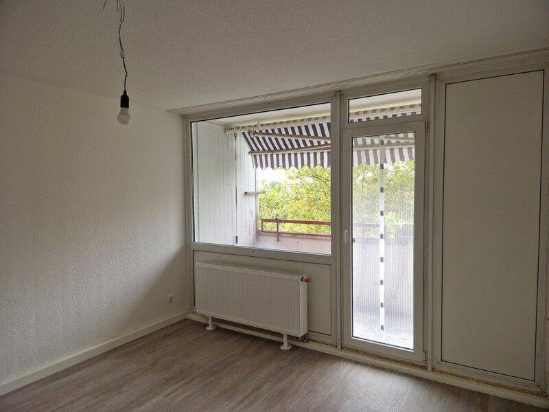 Hier fühlen Sie sich wohl und genießen den Ausblick: renoverte 3-Zimmer-Wohnung mir Balkon!, 44359 Dortmund