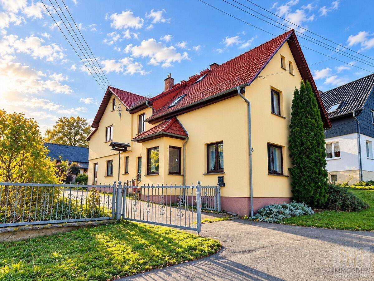 Ein Haus, eine Scheune, eine Wiese – und tausend Möglichkeiten, 7318 Saalfeld/Saale