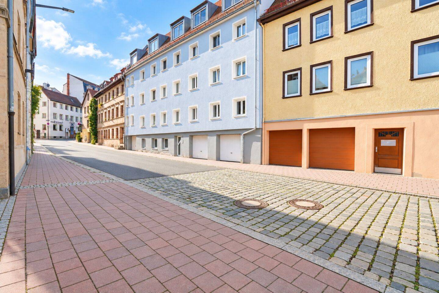 Charmante 3-Zimmer-Altstadtwohnung mit eigener Garage in attraktiver Lage von Fürth, 90762 Fürth (Innenstadt)