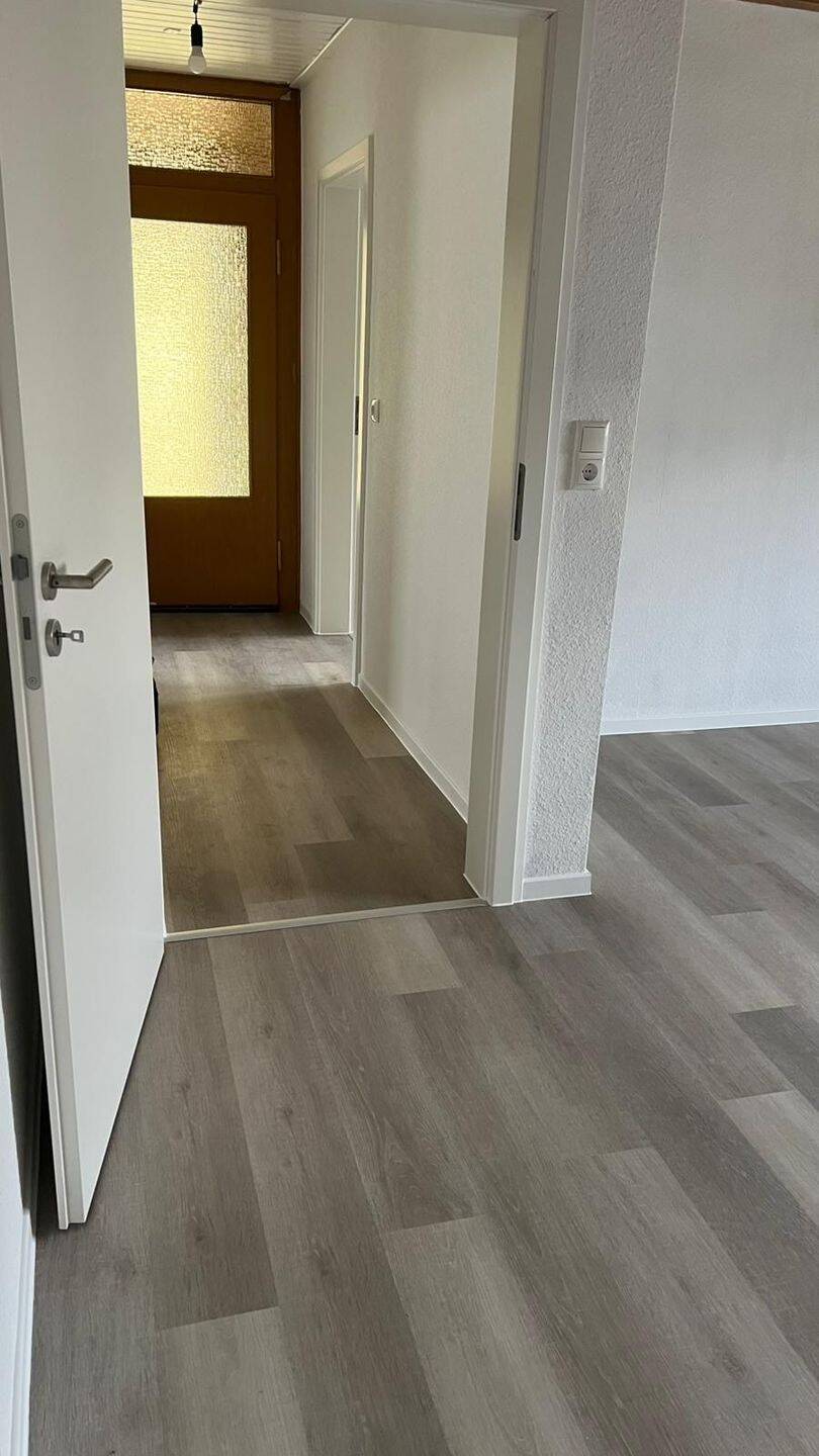 Frisch renovierte 2-Zimmer-Erdgeschosswohnung mit Wintergarten in Mannheim, 68305 Mannheim (Gartenstadt Luzenberg Waldhof)