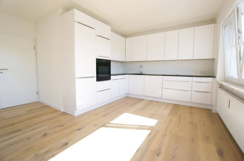 Penthousewohnung mit umlaufender Dachterrasse & Domblick – 70 m² erstklassiges Wohngefühl, 93051 Regensburg (Galgenberg Großprüfening-Dechbetten-Königswiesen Kumpfmühl-Ziegetsdorf-Neuprüll)