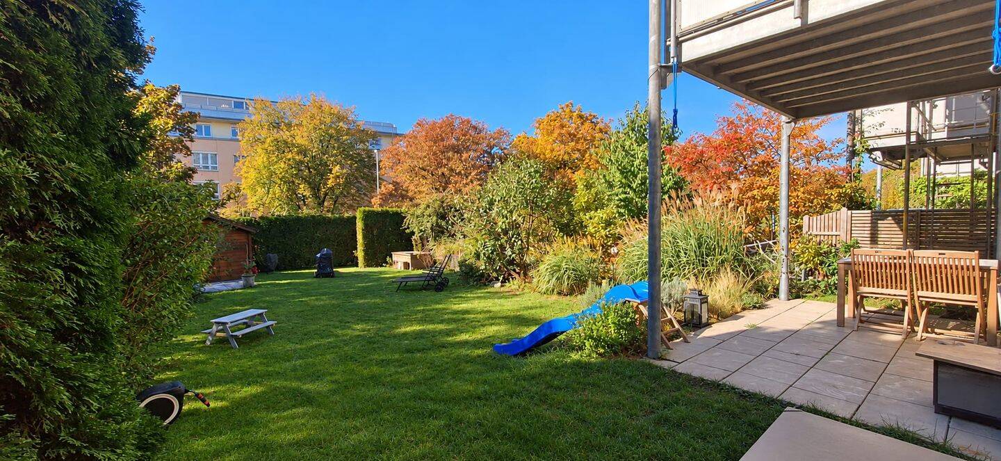 Wohnen wie im eigenen Haus | 3 Zimmer 81 qm + ca. 250 m² Garten in Augsburg, 86156 Augsburg (Bärenkeller Kriegshaber Oberhausen Pfersee)