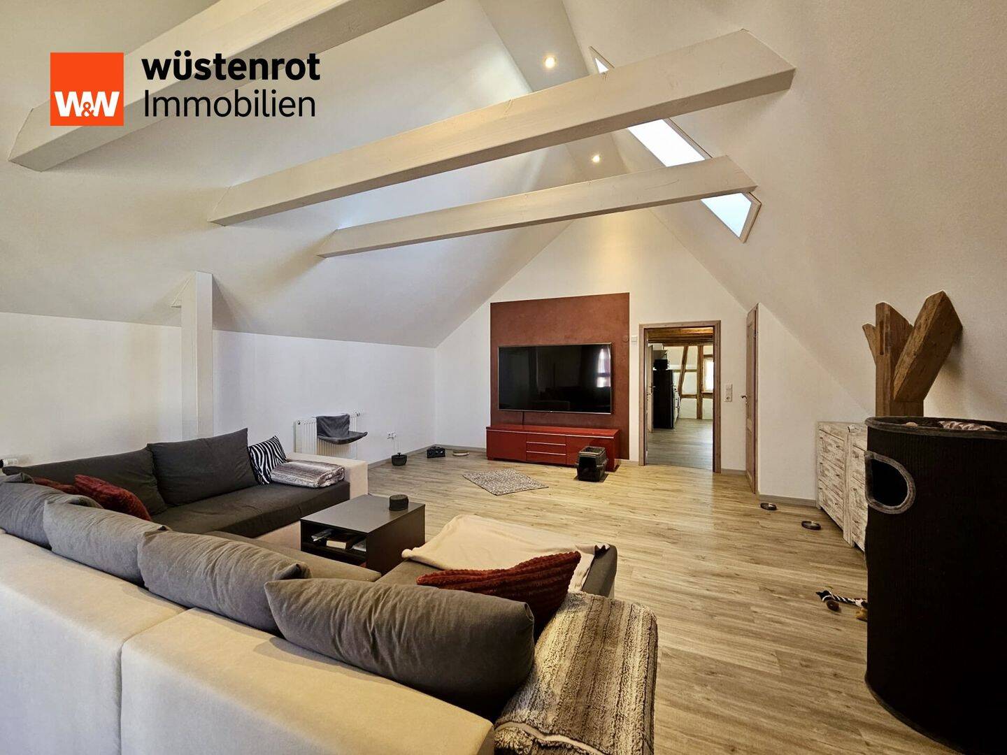 Historischer Charme trifft Moderne. Exklusives Fachwerkanwesen mit Wohnkomfort u. traumhaftem Garten, 78655 Dunningen