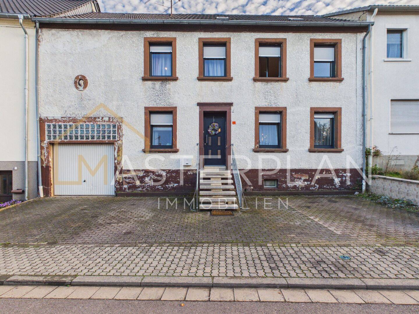 Reihenmittelhaus mit viel Platz, Garten und Ausbaupotenzial, 66352 Großrosseln