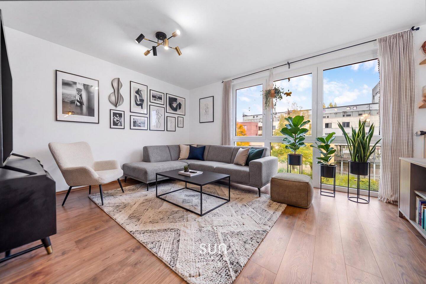 MODERNISIERT & KLIMATISIERT – 3 Zimmer mit Stellplatz + Loggia in Mainz-Kastel, 55252 Wiesbaden (Mainz-Kastel)