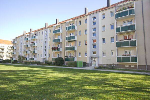 Nachnutzer gesucht! Schöne 2-Zimmerwohnung mit Balkon, 6130 Halle (Saale) (Ammendorf-Beesen Damaschkestraße Dieselstraße Südstadt)