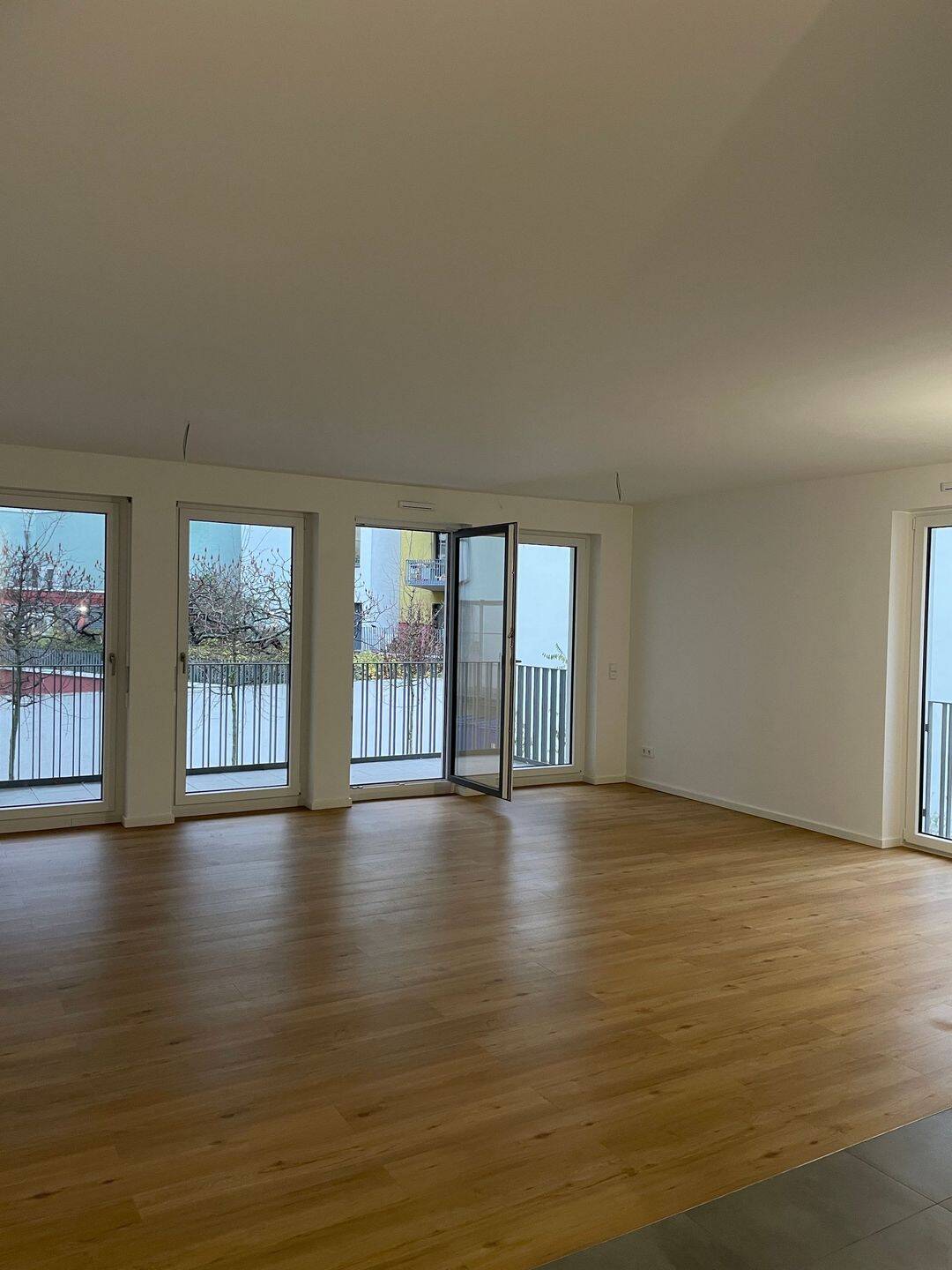 Moderne 2-Zimmer-Wohnung in zentraler Lage von Frankfurt, 60329 Frankfurt am Main (Bahnhofsviertel Gallus Gutleutviertel Innenstadt)