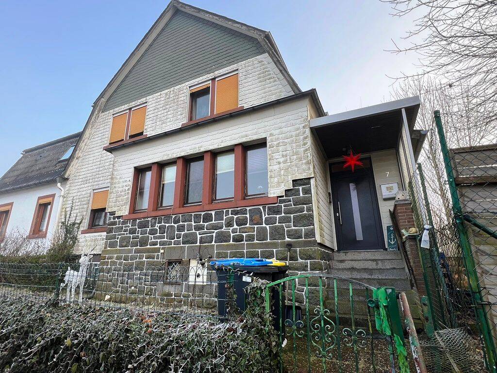Einfamilienhaus Historisches Wohnen in „Hartmannshain“, 36355 Grebenhain