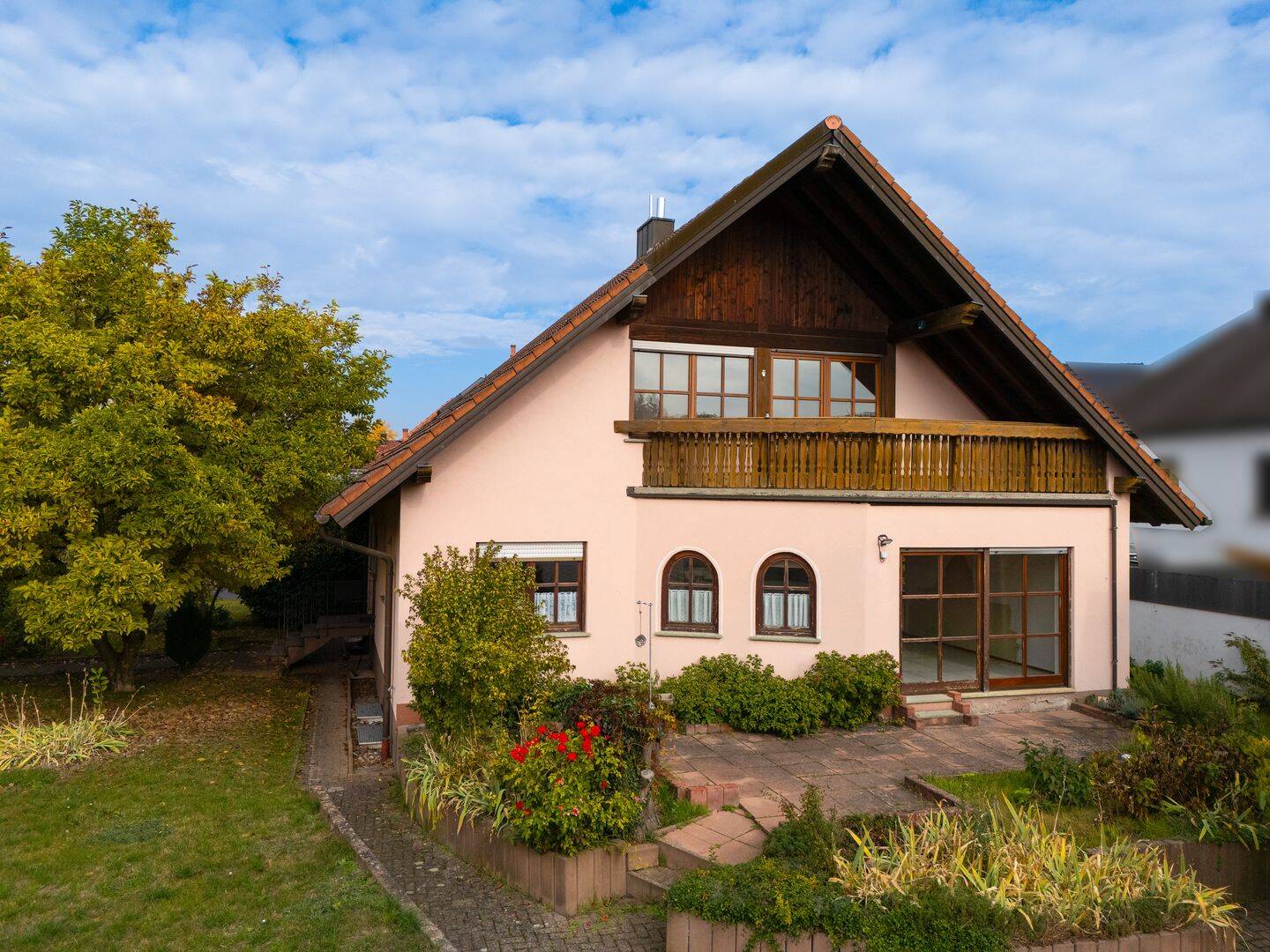 ++Freistehendes EFH in Zellingen zvk., 171qm Wfl., 818qm Grd., Balkon+Freisitz, Garage++, 97225 Zellingen