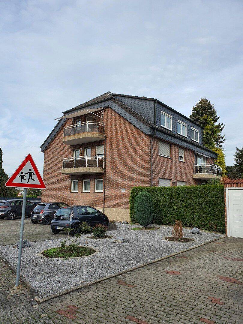 Über den Dächern von Süd-Kamen, Dachgeschosswohnung in ruhiger Lage, 59174 Kamen