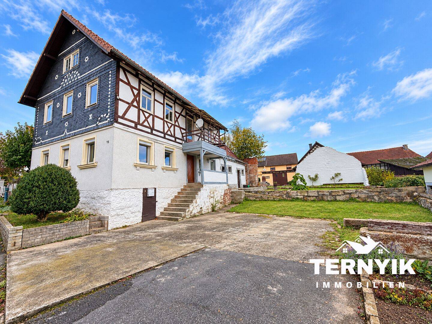 Familienglück mit Garten: Modernisiertes Haus – 7 Zimmer und Nebengebäude in Seßlach-Gleismuthhausen, 96145 Seßlach
