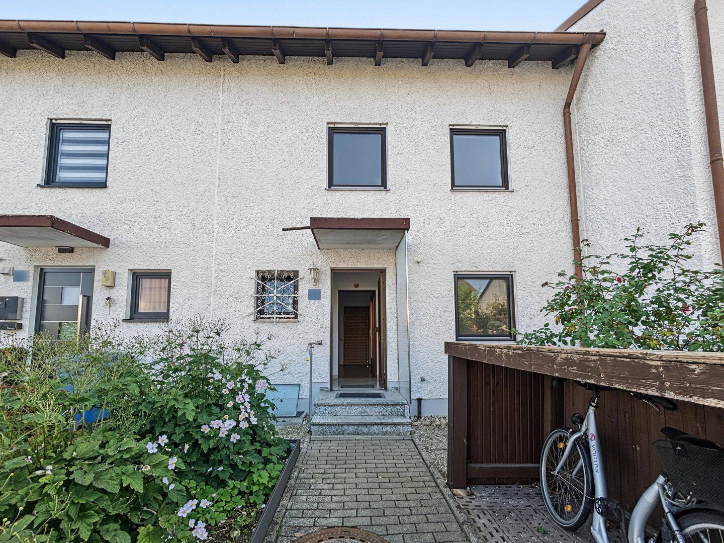 Reihenmittelhaus in ruhiger Lage von Pocking, 94060 Pocking