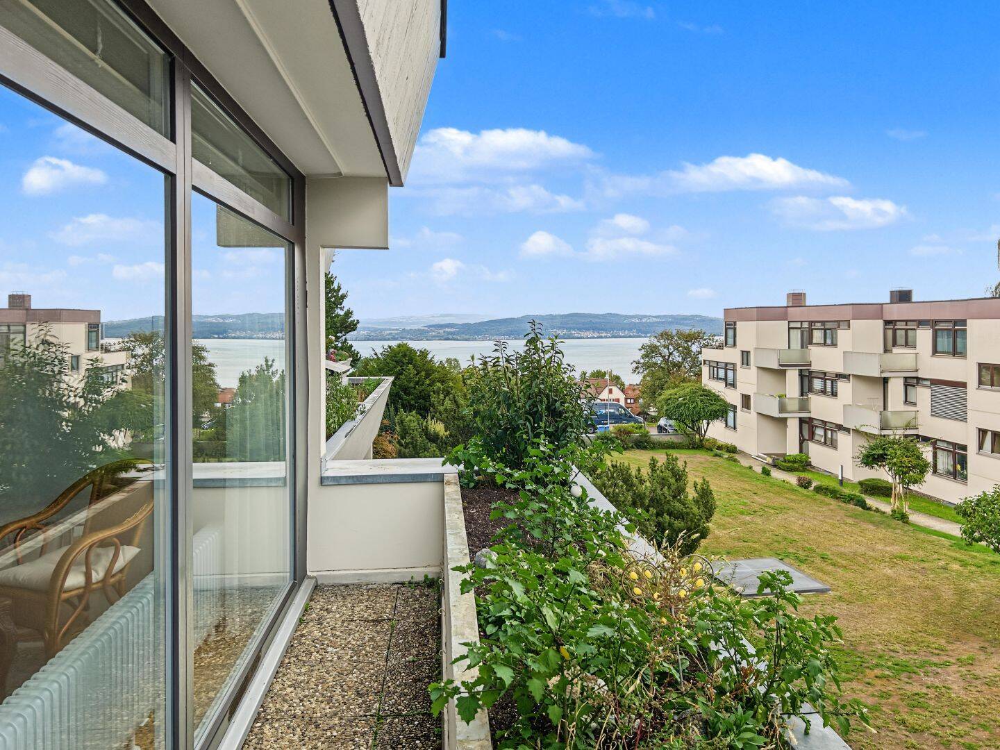 Seeblick inklusive: Großzügige 2,5-Zimmer-Wohnung in Konstanz – Litzelstetten, 78465 Konstanz