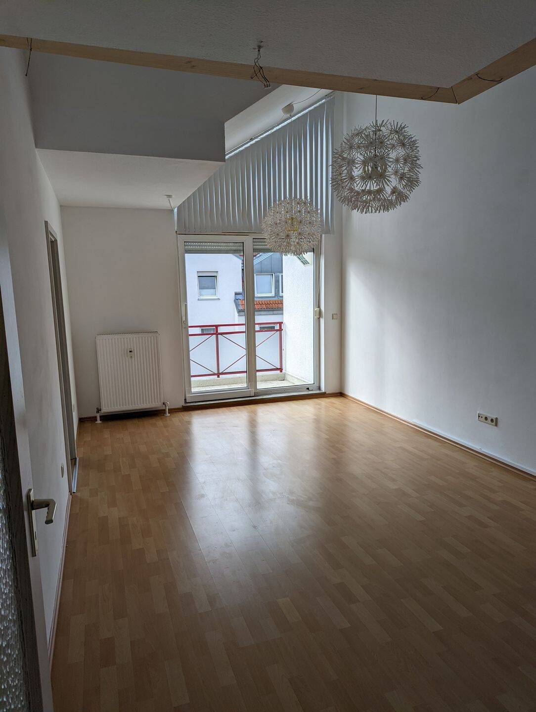 Traumhafte 2,5-Zimmer-Maisonette-Wohnung in Fürth-Burgfarrnbach mit Panoramablick, 90768 Fürth