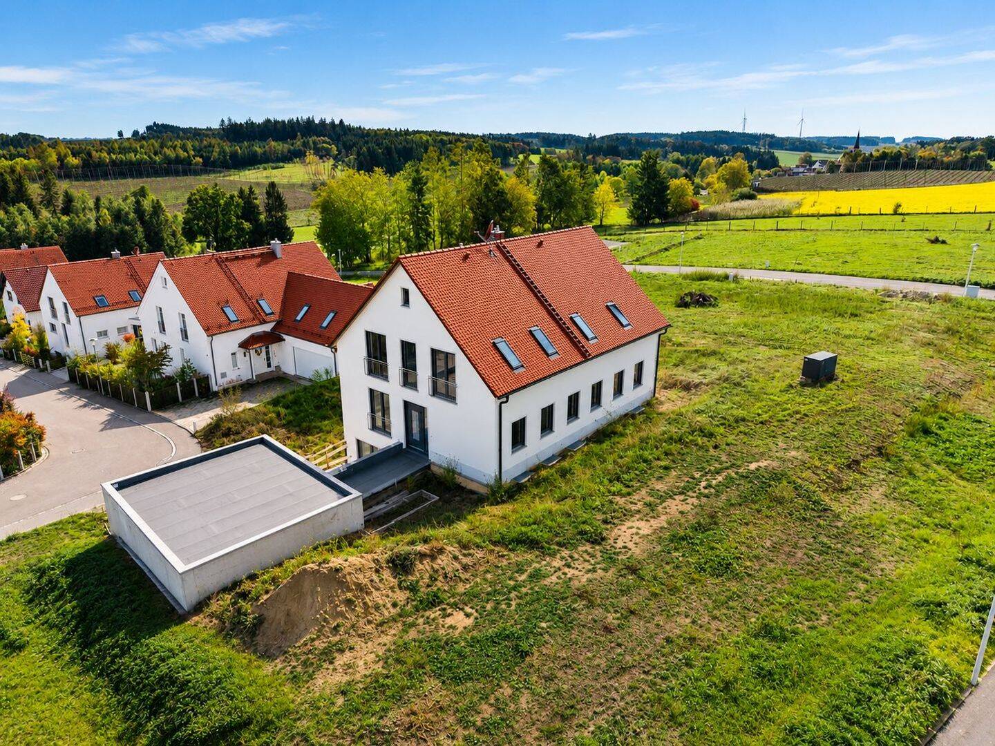 Großzügiges Einfamilienhaus mit Einliegerwohnung und Doppelgarage, 85413 Hörgertshausen