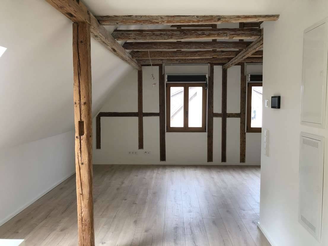 2,5 Zimmer Dachgeschoss Wohnung, 71642 Ludwigsburg