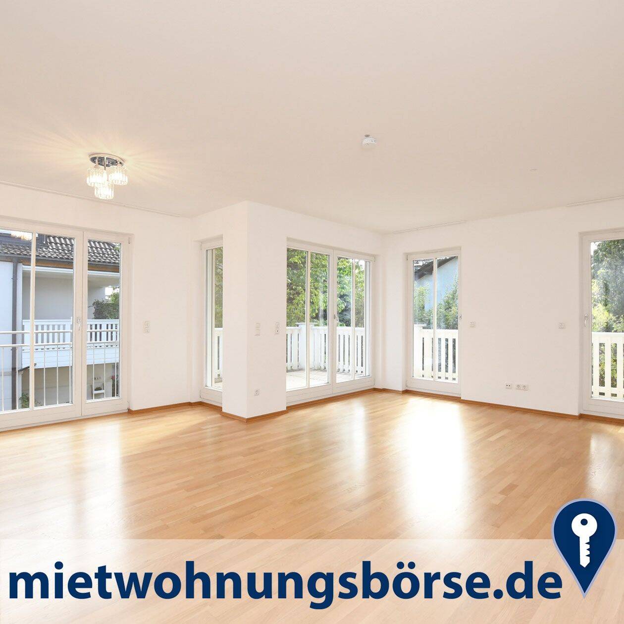 AIGNER – Helle 4-Zimmer-Wohnung in ruhiger und schöner Wohnanlage, 81825 München (Berg am Laim Trudering-Riem)