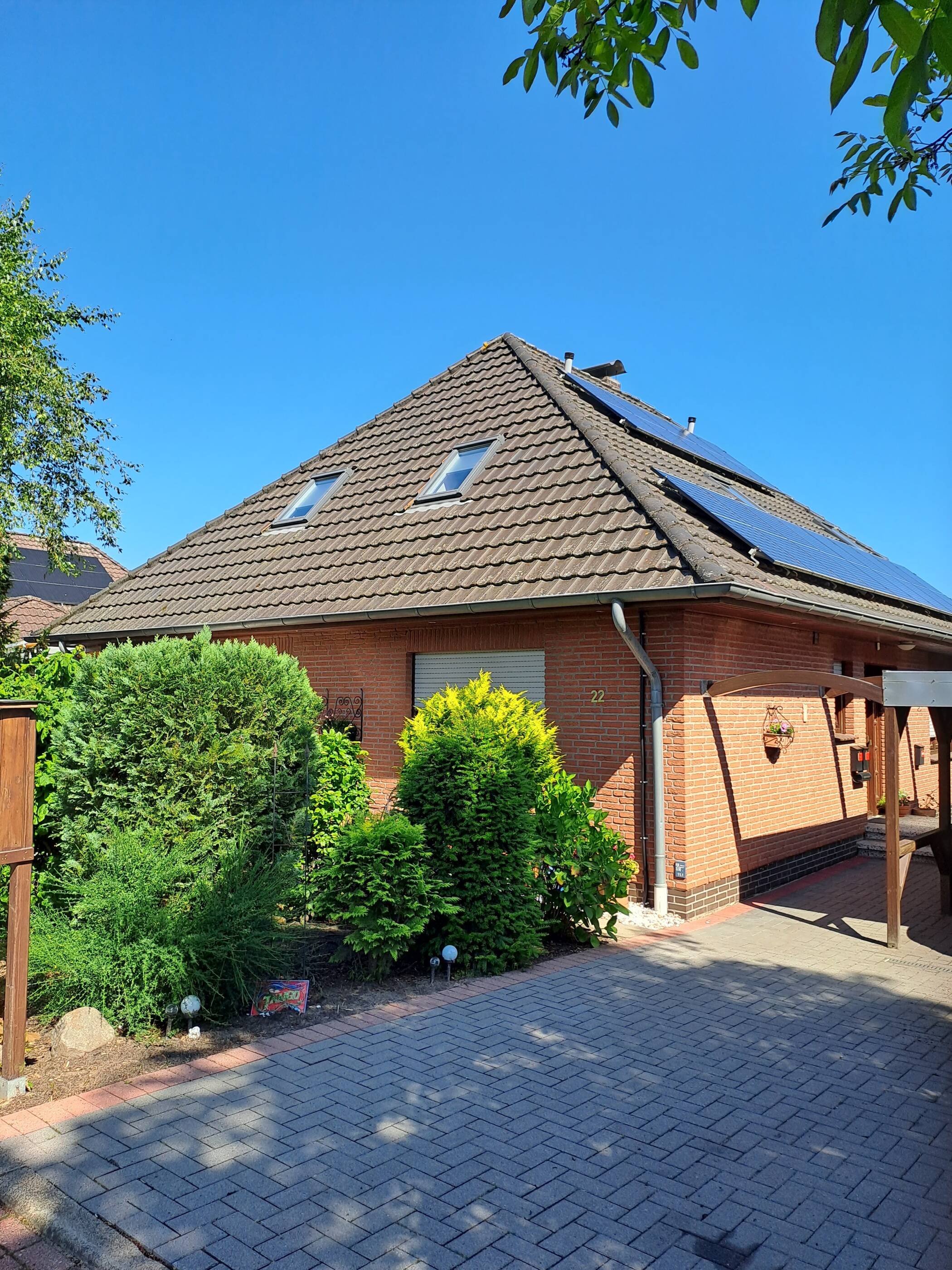 2  Zimmer-DG-Wohnung in TOP-Lage von Bierden, 28832 Achim