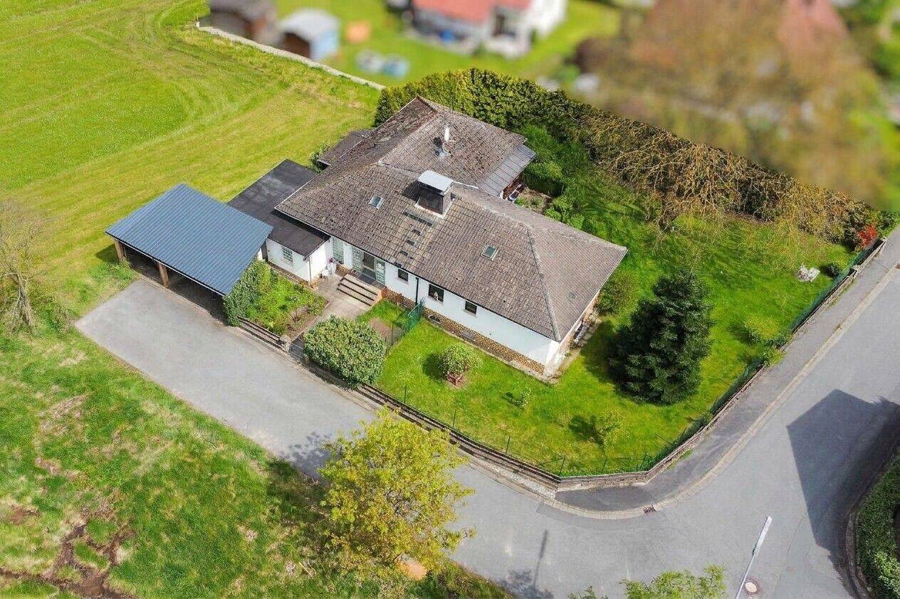 Zuhause in Stockheim – ein Bungalow mit Weitblick und Raum für neue Wohnideen, 96342 Stockheim