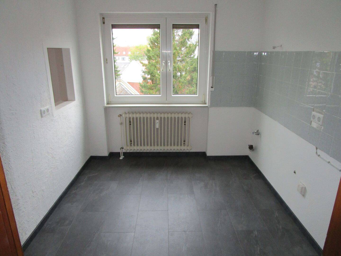 F-Bornheim, helle, ruhige, modernisierte 5-ZW. mit 2 Balkonen und 2 Tgl.-Bädern, Tel. 06074 6608580, 60385 Frankfurt am Main (Bornheim Nordend-Ost Ostend)