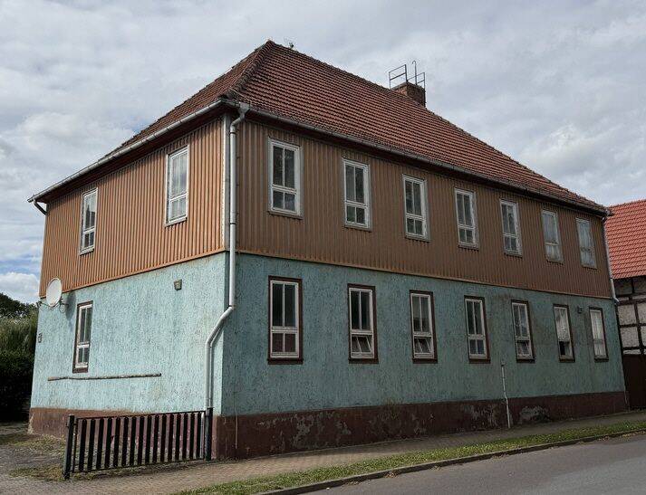 Ein Haus mit Vergangenheit und Zukunft – ehemalige Schule in Friedrichswerth sucht neuen Eigentümer, 99869 Nessetal
