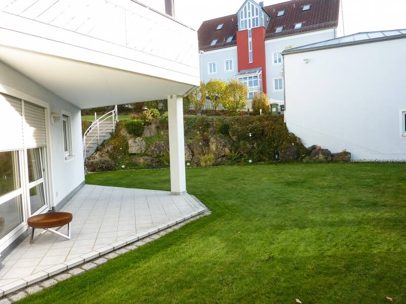 |Großzügig wohnen, vielseitig leben!|
Stilvolles Zuhause mit Einliegerwohnung, 93138 Lappersdorf